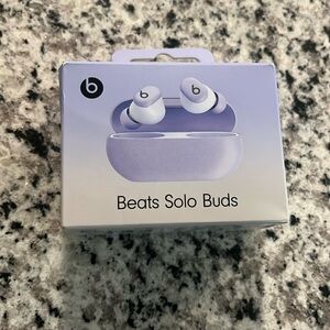 Beats Solo Buds in Purple